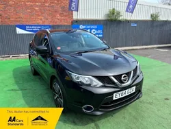 Black Used 2014 Nissan Qashqai S SUV | £8,495 (A bit pricey)