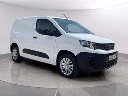 White Used 2022 Peugeot Partner Premium MPV | £11,750 (Fair price)