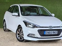 White Used 2015 Hyundai i20 SE Hatchback | £7,895 (Fair price)