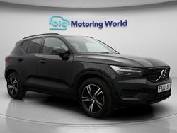 Black Used 2022 Volvo XC40 R-Design SUV | £22,000 (Fair price)