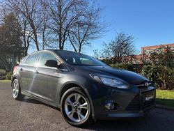 Grey Used 2011 Ford Focus Zetec Hatchback | £2,750 (Fair price)