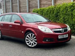 Red Used 2007 Vauxhall Vectra Elite Estate | £995