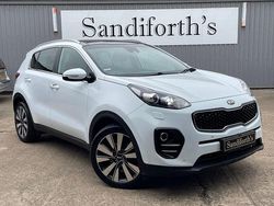 White Used 2017 Kia Sportage 4 SUV | £12,000 (Fair price)