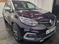 Mauve/silver Used 2017 Renault Captur Signature S SUV | £7,495 (Fair price)