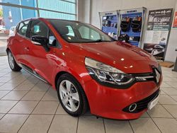 Red Used 2014 Renault Clio IV Dynamique Hatchback | £4,273 (Good price)