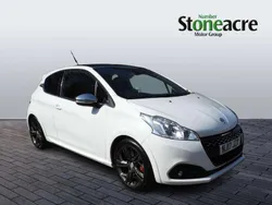 White Used 2017 Peugeot 208 Prestige Hatchback | £6,995 (Fair price)