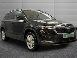 Black magic pearl effect Used 2025 Skoda Karoq SE SUV | £22,700 (Fair price)