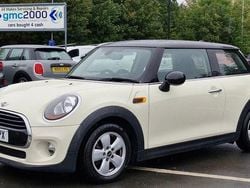 White Used 2016 Mini Cooper Hatch Hatchback | £5,795 (Good price)