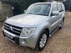 Silver Used 2010 Mitsubishi Shogun Elegance SUV | £11,995 (Fair price)