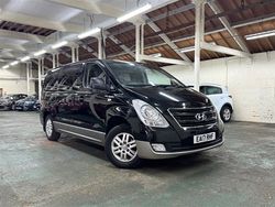 Black Used 2017 Hyundai I800 SE MPV | £11,694 (Fair price)