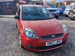 Red Used 2007 Ford Fiesta Style Hatchback | £3,495 (Fair price)