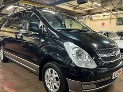 Black Used 2012 Hyundai I800 Style MPV | £6,000 (Good price)