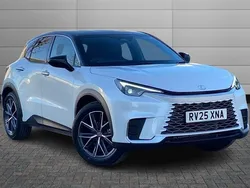 Sonic white Used 2025 Lexus LBX SUV | £34,095 (Fair price)