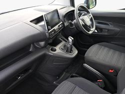 Blue Used 2020 Vauxhall Combo S MPV | £13,120 (Expensive)
