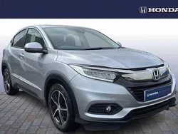 Lunar silver Used 2020 Honda HR-V SE SUV | £16,395 (Fair price)