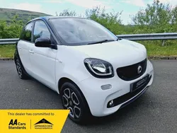 White Used 2017 Smart ForFour Premium Hatchback | £5,299 (Fair price)