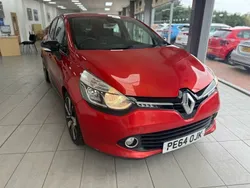 Red Used 2014 Renault Clio IV Dynamique Hatchback | £6,499 (Fair price)