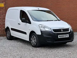 White Used 2018 Peugeot Partner MPV | £7,495 (Fair price)