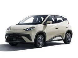 Apricity white New 2025 BYD Dolphin Active Hatchback | £19,300 (Fair price)