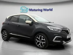 Black/cream Used 2019 Renault Captur GT-Line SUV | £8,900 (Fair price)