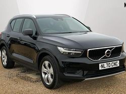 Black Used 2020 Volvo XC40 Momentum SUV | £18,275 (Fair price)