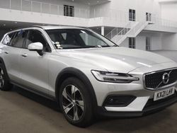Used 2021 Volvo V60 CC Estate | £16,250 (Fair price)