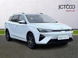 White Used 2023 MG MG5 EV Trophy Estate | £16,500 (Fair price)