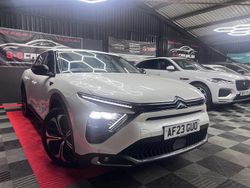 White Used 2023 Citroën C5 X Shine Estate | £17,995 (Fair price)