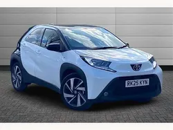 Pure white with black Used 2025 Toyota Aygo Hatchback | £15,450 (Fair price)