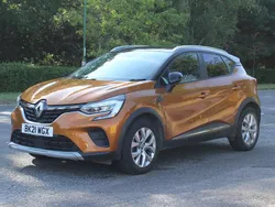 Orange Used 2021 Renault Captur Iconic SUV | £13,500 (Fair price)