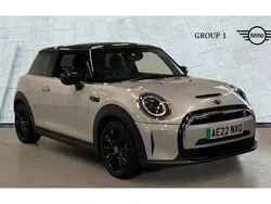 White silver Used 2022 Mini Cooper S Level 2 Hatchback | £15,995 (Fair price)