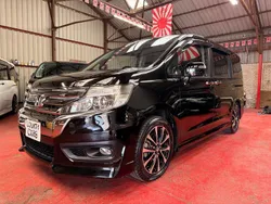 Black Used 2013 Honda Stepwgn MPV | £11,995 (Expensive)