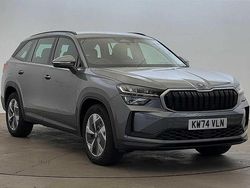 Graphite grey metallic Used 2025 Skoda Kodiaq SE SUV | £33,995 (Expensive)