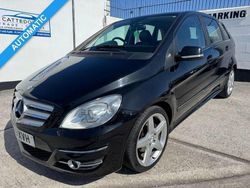 Black Used 2010 Mercedes B200 MPV | £4,795 (Expensive)
