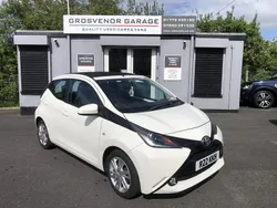 White Used 2015 Toyota Aygo x-press Hatchback | £5,995 (Fair price)