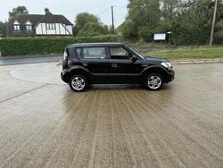 Black Used 2009 Kia Soul SUV | £1,000 (Fair price)