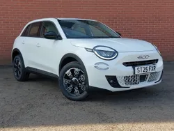 Pastel white New 2025 Fiat 600 La Prima Hatchback | £20,498 (Good price)