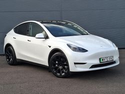 White Used 2022 Tesla Model Y Long Range AWD SUV | £25,098 (A bit pricey)
