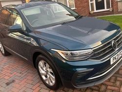 Blue Used 2021 VW Tiguan Life SUV | £16,099 (Fair price)