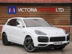 White Used 2020 Porsche Cayenne SUV | £49,995 (Fair price)