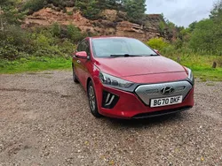 Red Used 2020 Hyundai Ioniq Premium Sedan | £9,880 (Fair price)