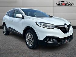 White Used 2016 Renault Kadjar Dynamique SUV | £7,995 (A bit pricey)