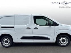 White Used 2024 Vauxhall Combo S Van | £14,490 (Good price)