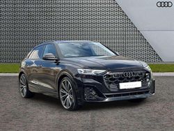 Black Used 2025 Audi Q8 Comfort SUV | £79,395