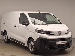 White New 2024 Peugeot Expert Van | £18,998 (Fair price)