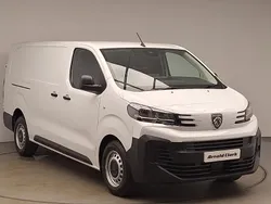 White New 2024 Peugeot Expert Van | £18,998 (Fair price)