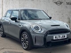 Moonwalk grey Used 2021 Mini Cooper S Exclusive Hatchback | £18,285 (Fair price)