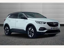 White Used 2020 Vauxhall Grandland X SRi SUV | £13,990 (Good price)