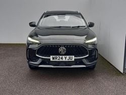 Black Used 2024 MG HS SE SUV | £15,990 (Fair price)