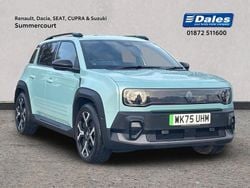 Green New 2025 Renault R4 Komfort Hatchback | £30,500